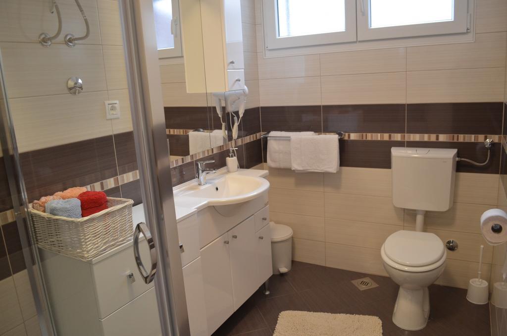 Apartments Mihalic Baska  Bilik gambar